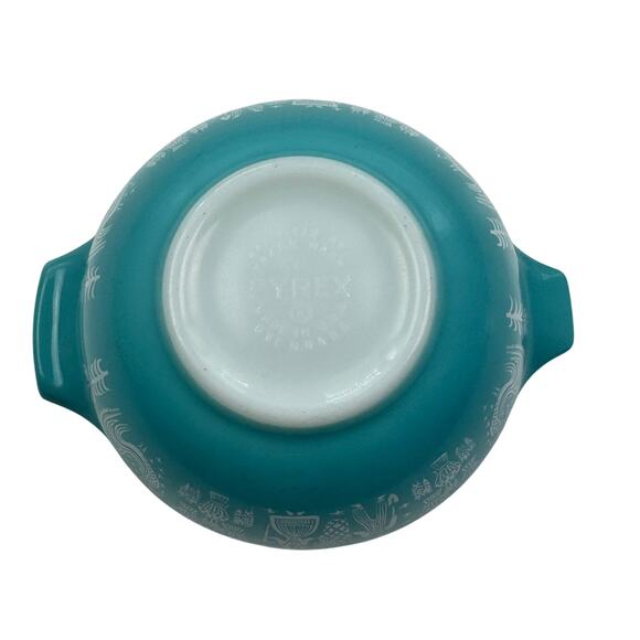 Vintage Pyrex Amish Butterprint Cinderella Mixing Bowl #442 1 1/2 QT Turq/White - Picture 8 of 9